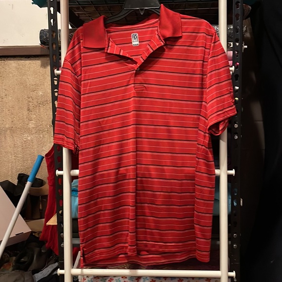 pga tour red shirt
